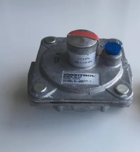 Регулятор давления газа Maxitrol RV48LM 1/2